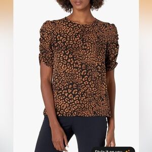 Lark & Ro Women’s Ruched Sleeve Woven Blouse Size Medium